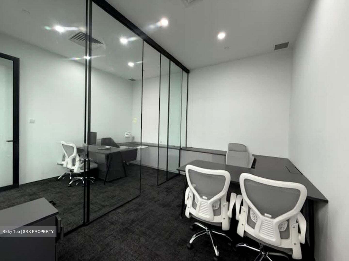 Kallang Way (D13), Factory #546774391